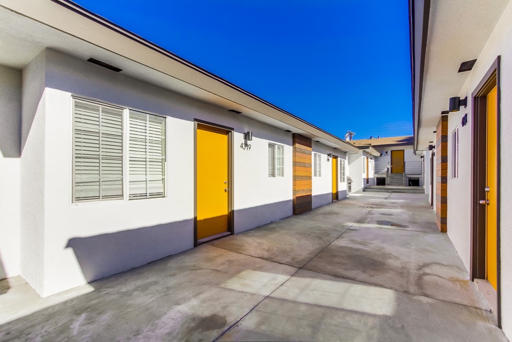 Virtual tour photo 13 of 43 for 4373 51st St