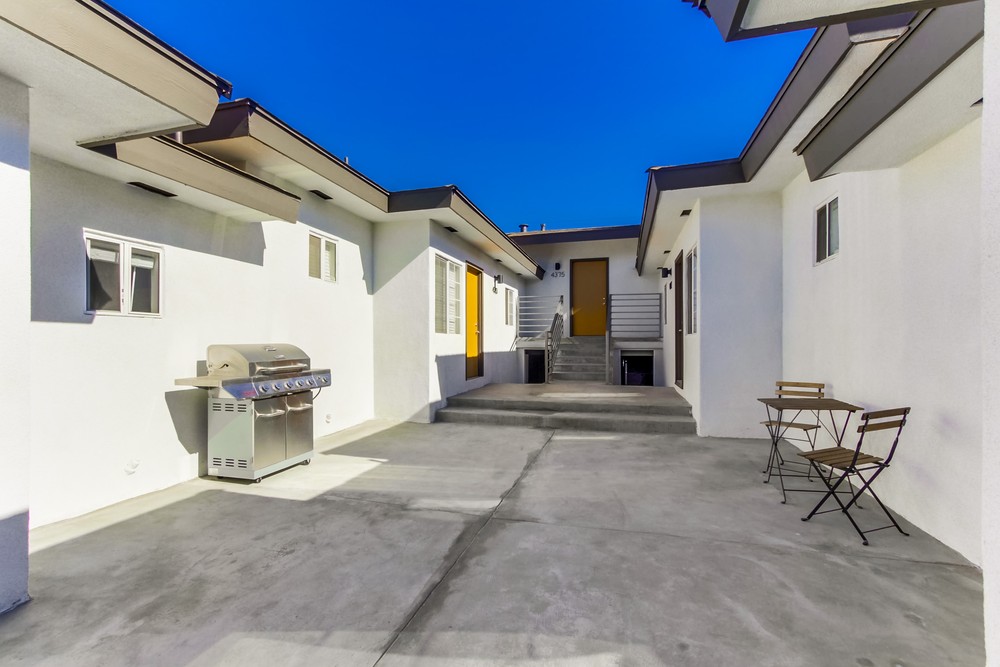 Virtual tour photo 18 of 43 for 4373 51st St