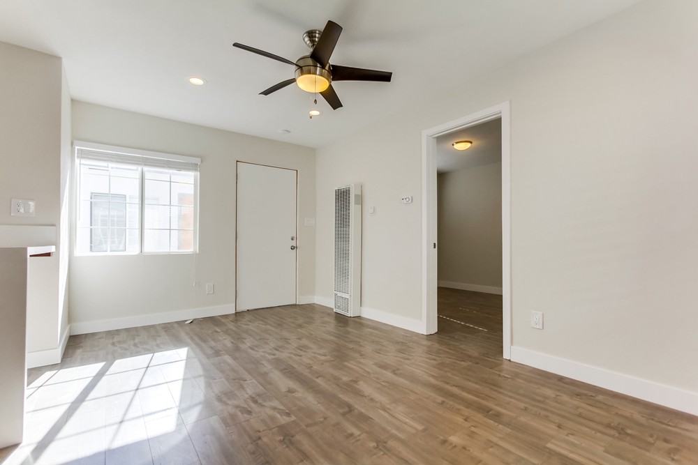 Virtual tour photo 28 of 43 for 4373 51st St