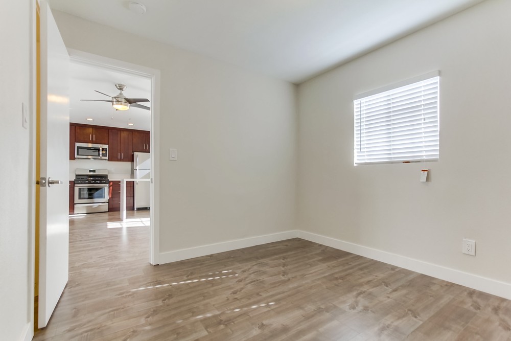 Virtual tour photo 37 of 43 for 4373 51st St