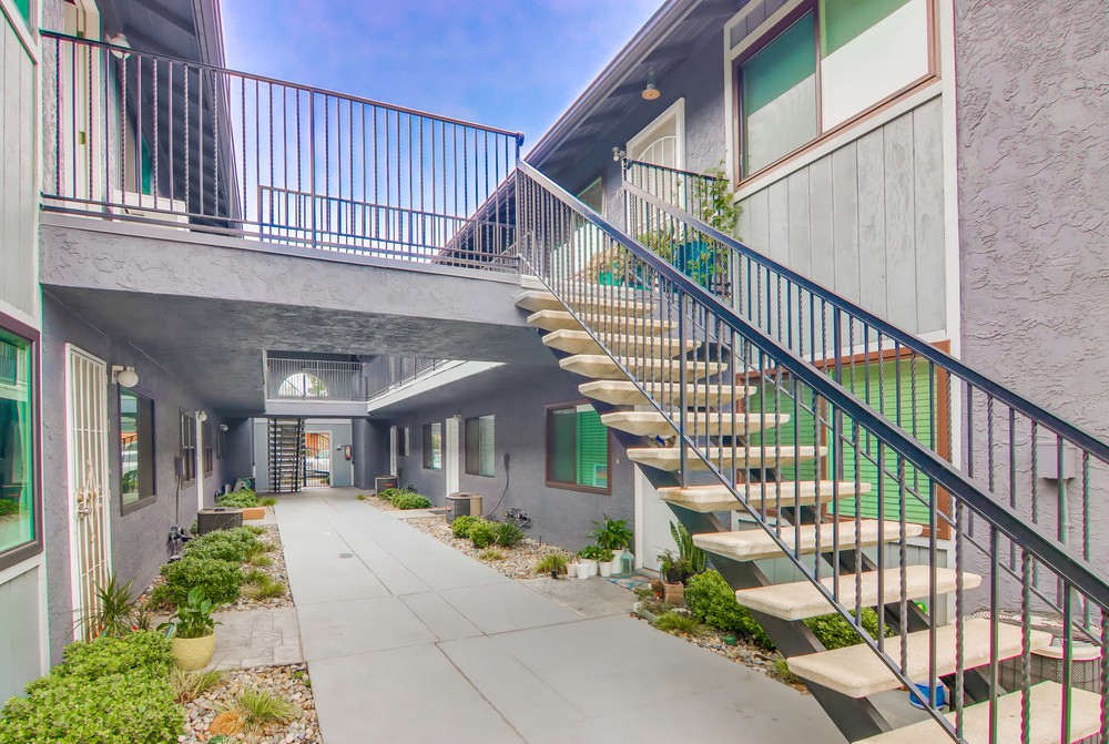 Virtual tour photo 5 of 41 for 4375 37th St