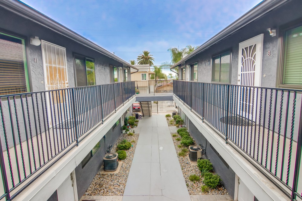 Virtual tour photo 8 of 41 for 4375 37th St