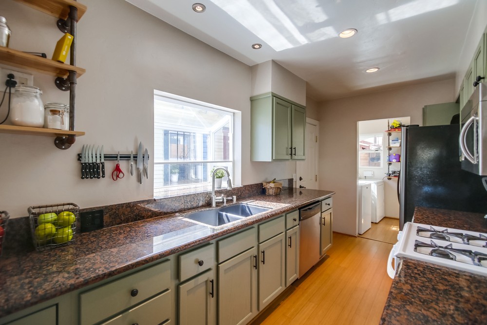 Virtual tour photo 25 of 58 for 4378 Cherokee Ave