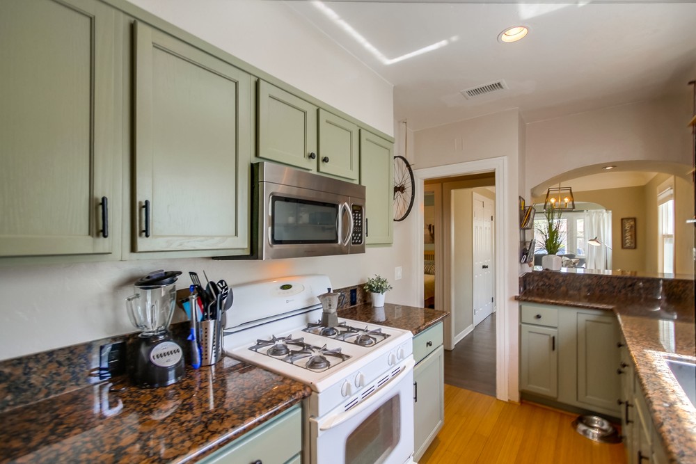 Virtual tour photo 29 of 58 for 4378 Cherokee Ave