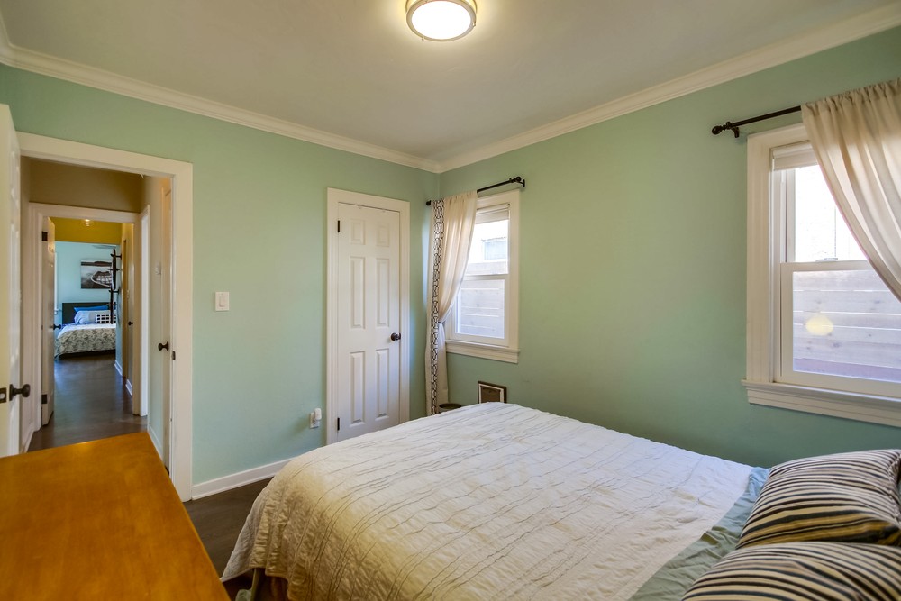 Virtual tour photo 34 of 58 for 4378 Cherokee Ave