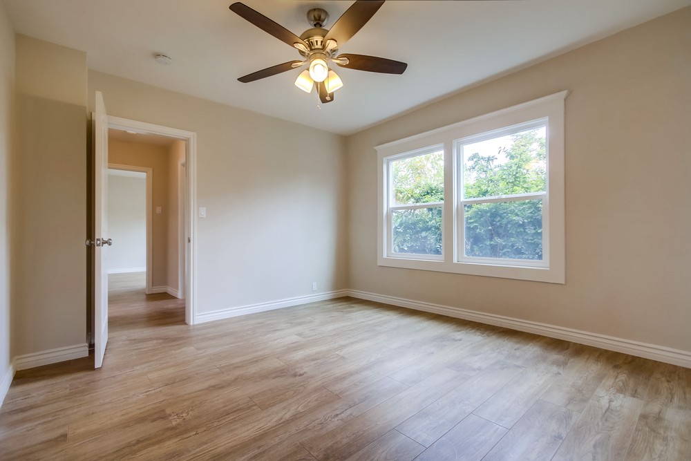 Virtual tour photo 18 of 62 for 4379 44th St