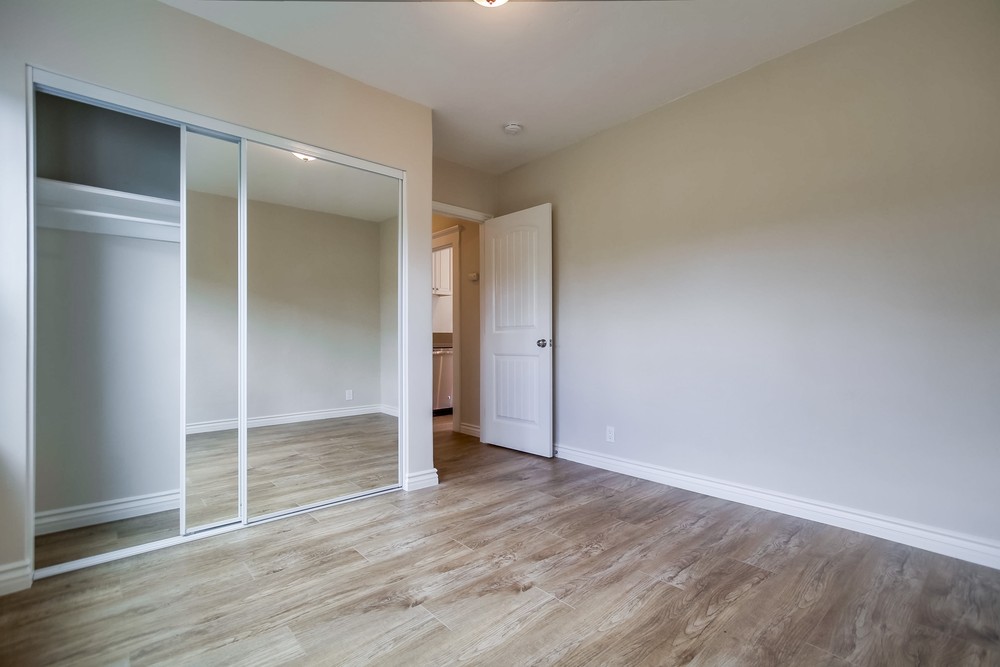 Virtual tour photo 25 of 62 for 4379 44th St