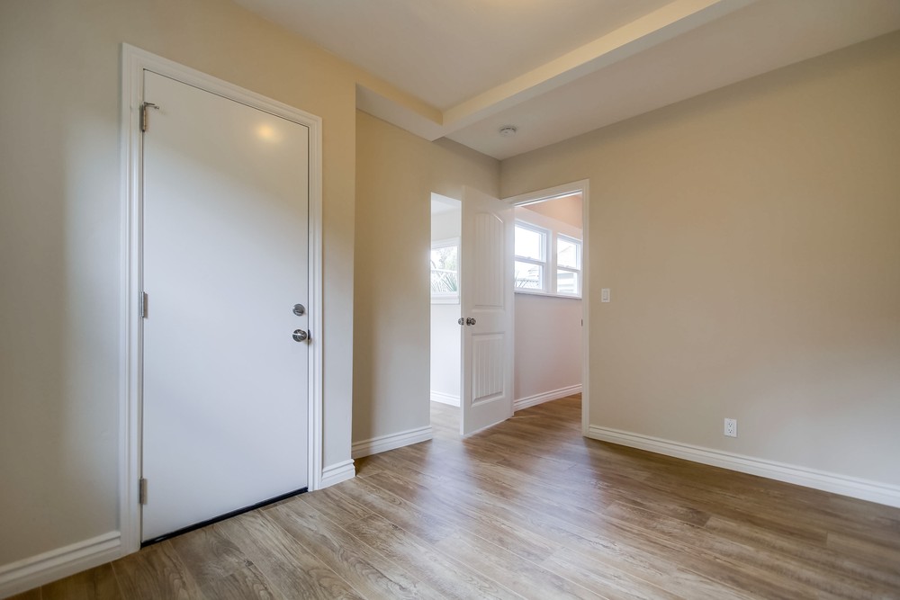 Virtual tour photo 27 of 62 for 4379 44th St
