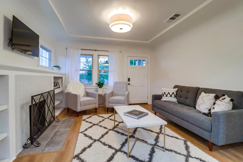 Virtual tour photo 8 of 72 for 4383 Central Ave