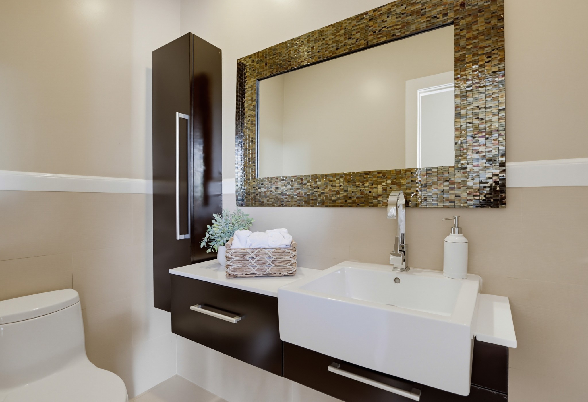 Virtual tour photo 26 of 67 for 4383 Trias St