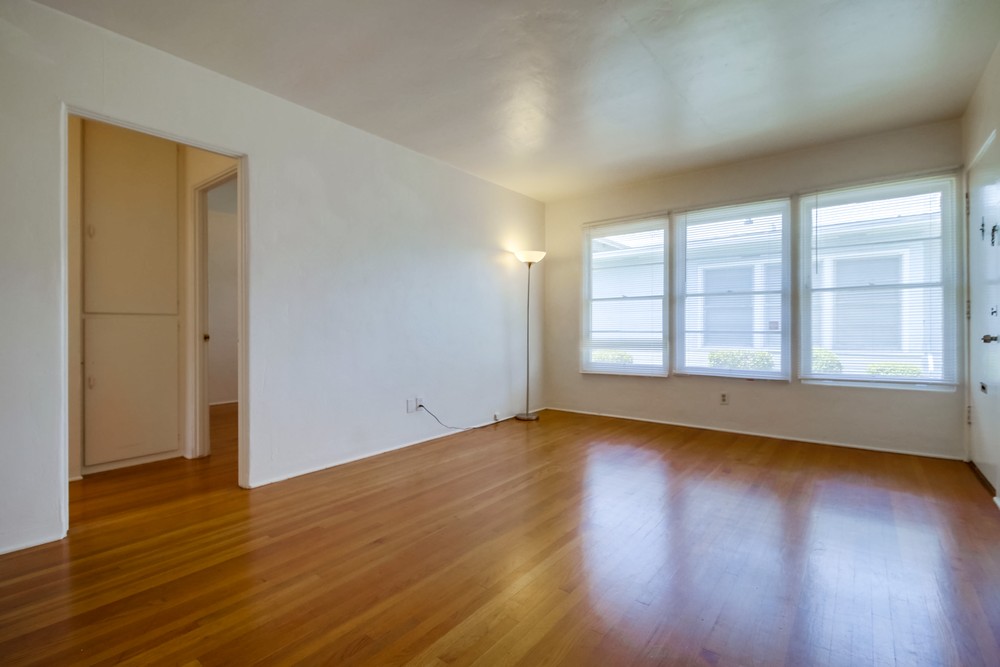 Virtual tour photo 9 of 23 for 4384 Louisiana St