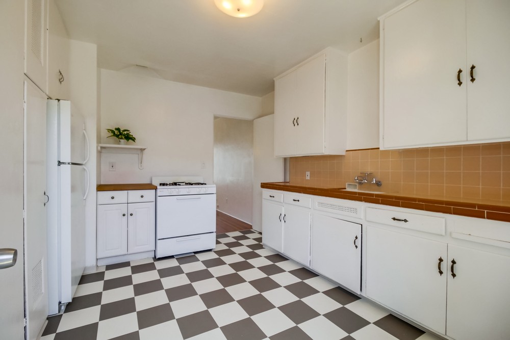 Virtual tour photo 15 of 23 for 4384 Louisiana St