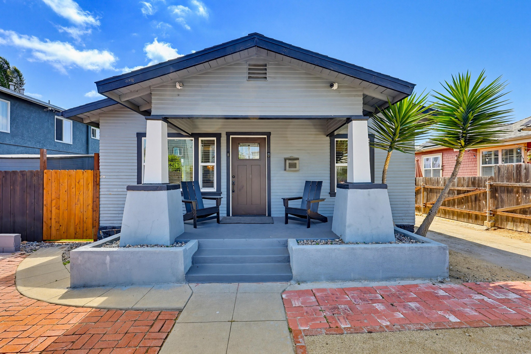 Virtual tour photo 6 of 128 for 4384 Mississippi St