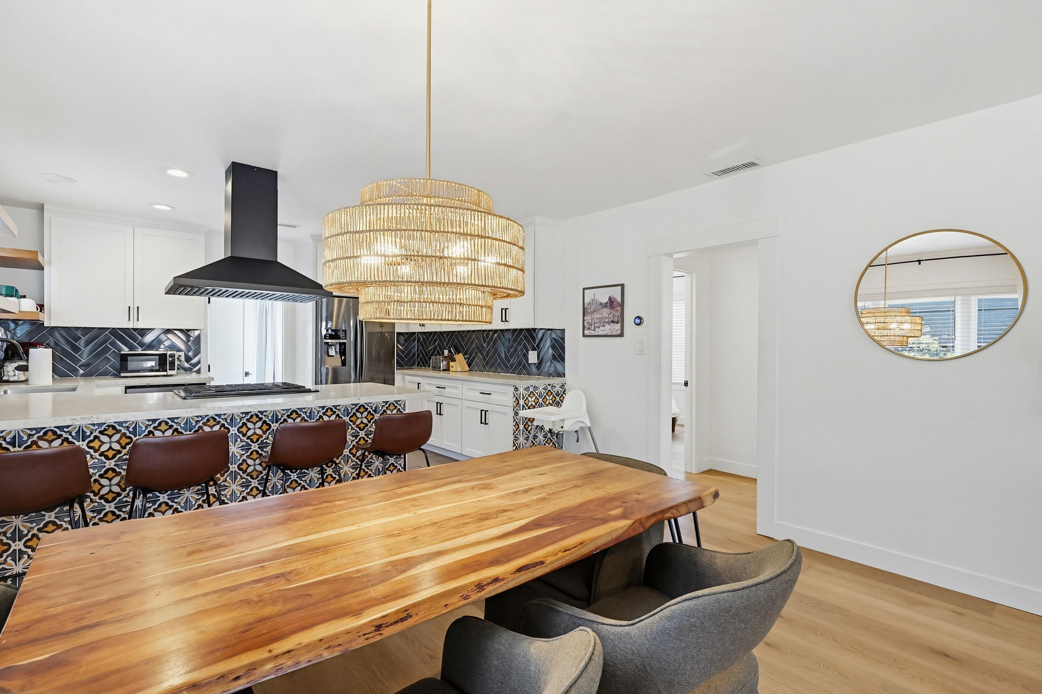 Virtual tour photo 13 of 128 for 4384 Mississippi St