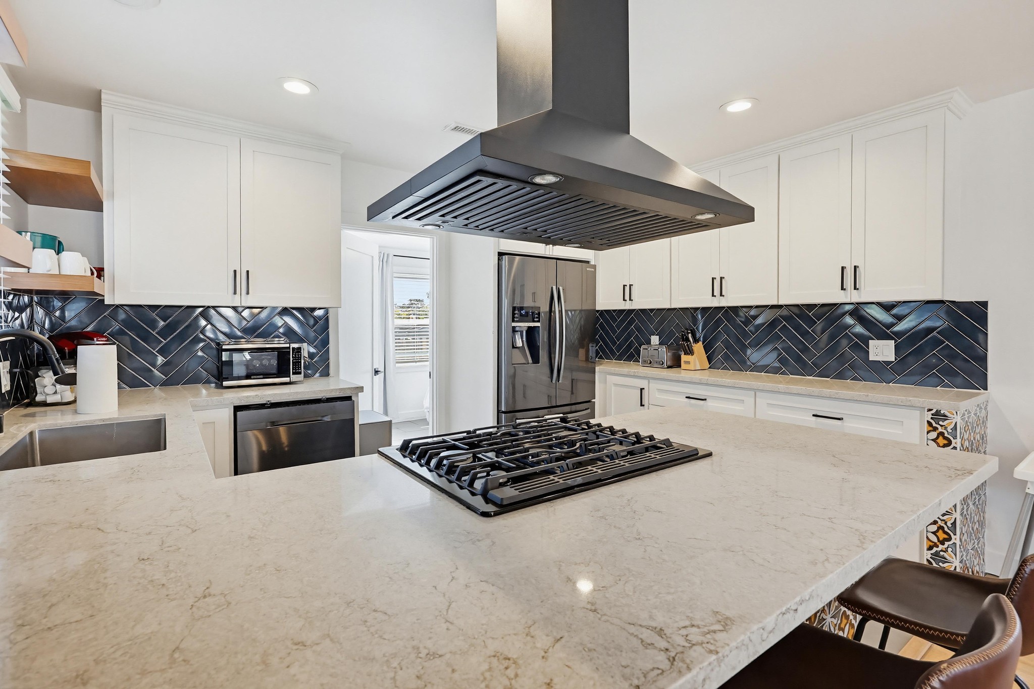 Virtual tour photo 18 of 128 for 4384 Mississippi St