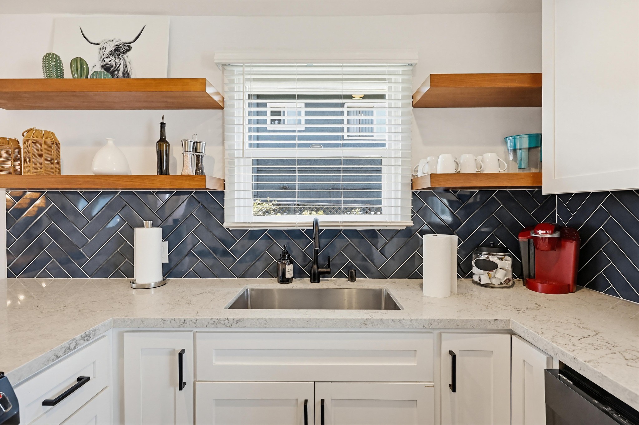 Virtual tour photo 21 of 128 for 4384 Mississippi St