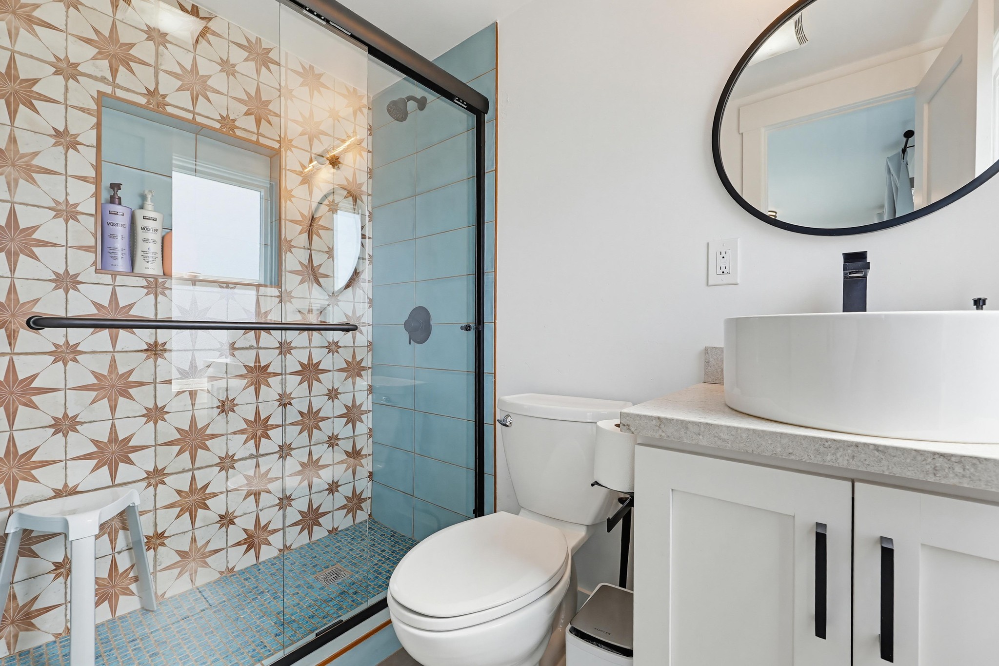 Virtual tour photo 26 of 128 for 4384 Mississippi St