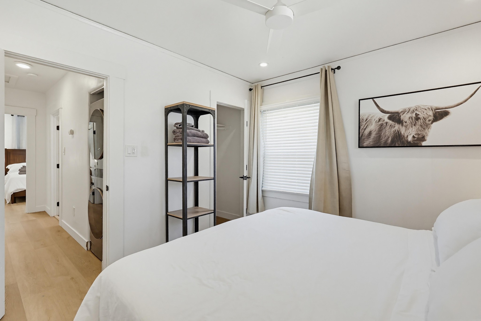 Virtual tour photo 40 of 128 for 4384 Mississippi St