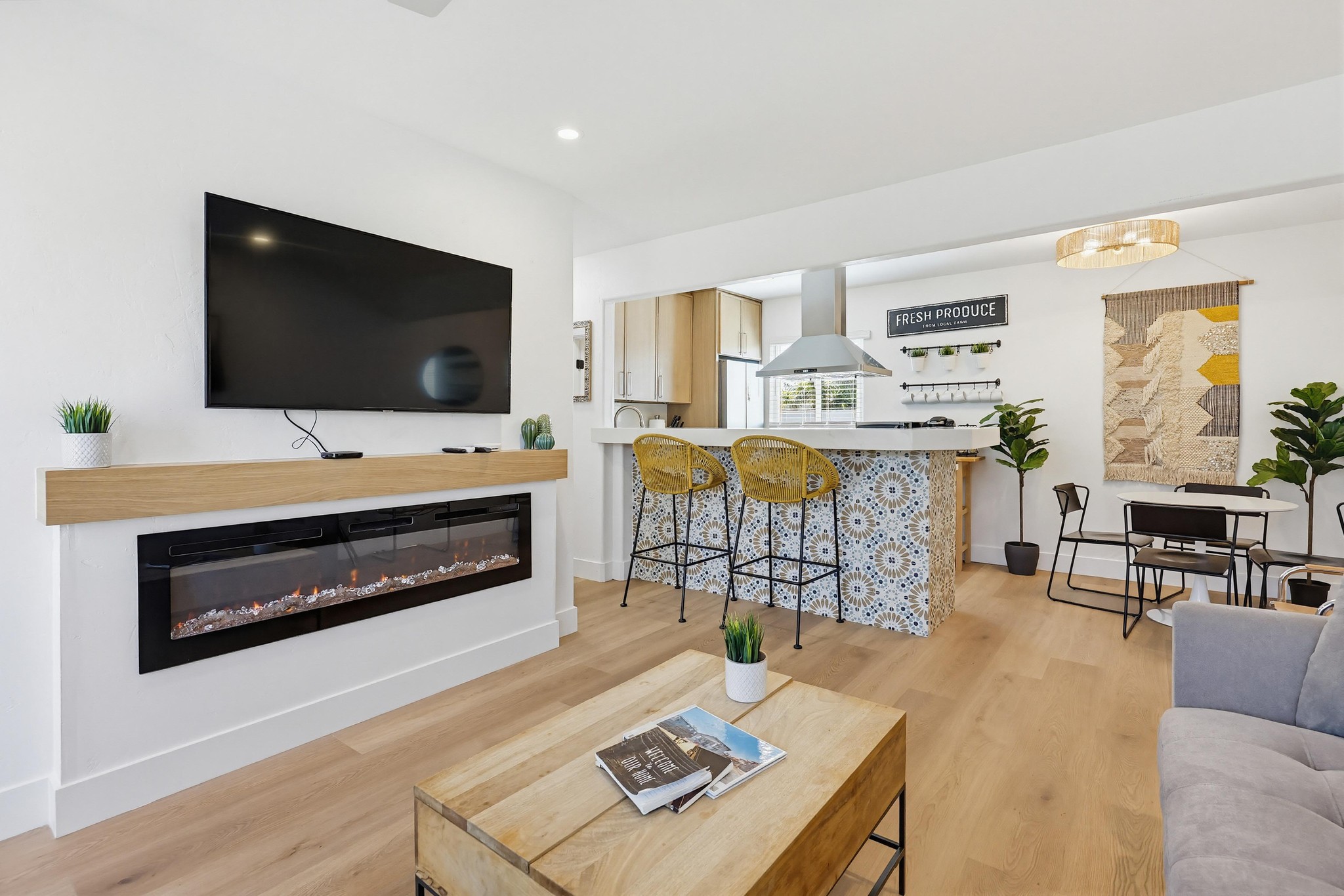 Virtual tour photo 61 of 128 for 4384 Mississippi St