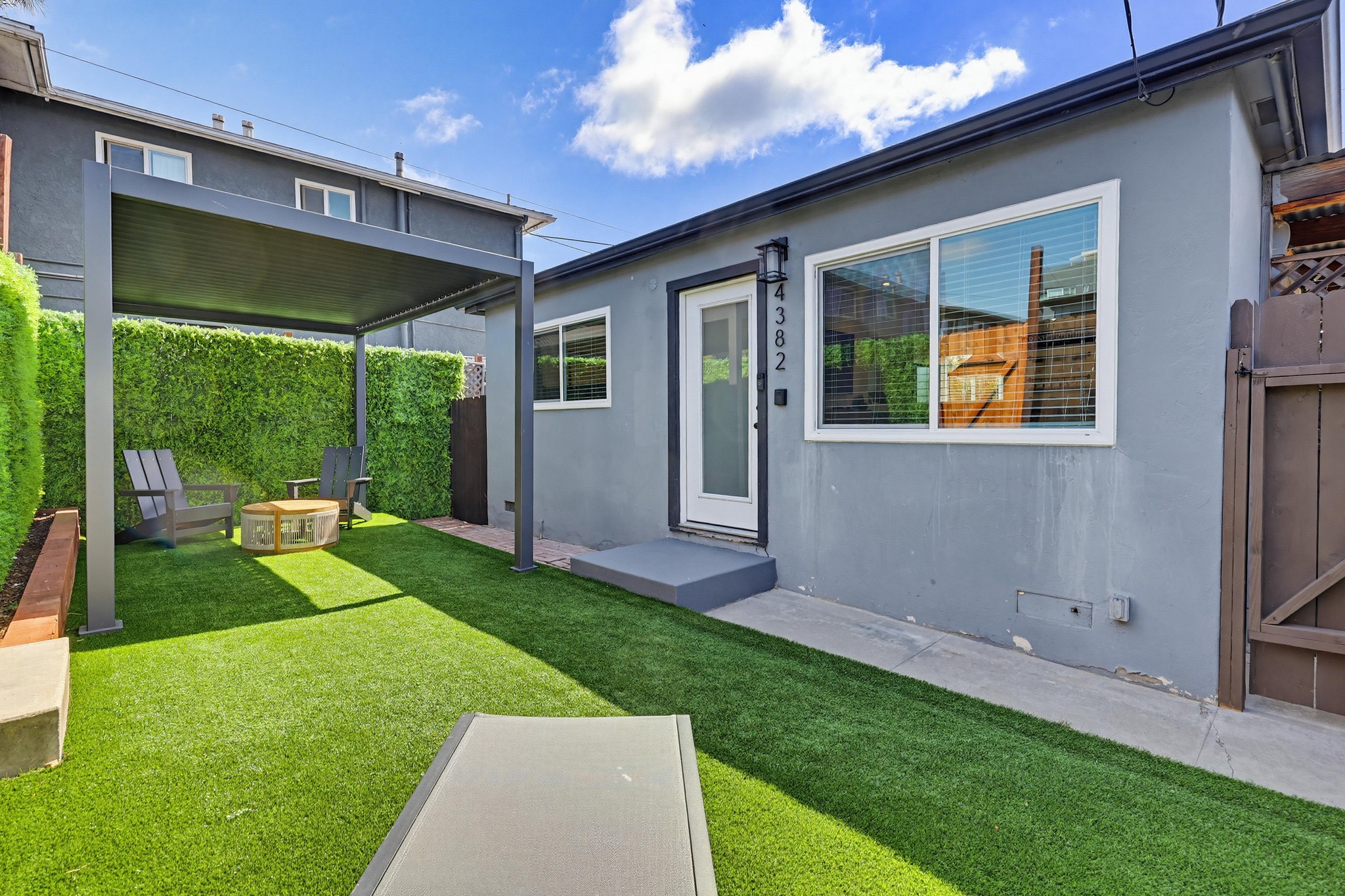 Virtual tour photo 89 of 128 for 4384 Mississippi St