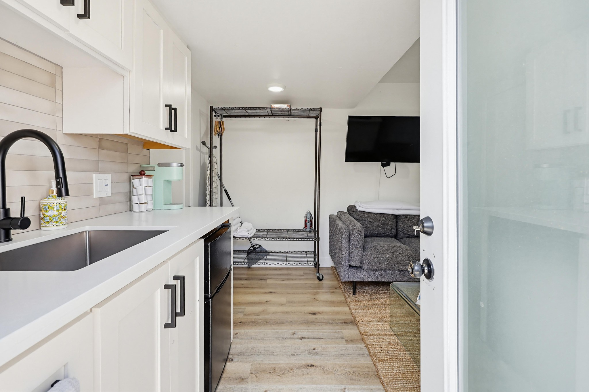 Virtual tour photo 90 of 128 for 4384 Mississippi St