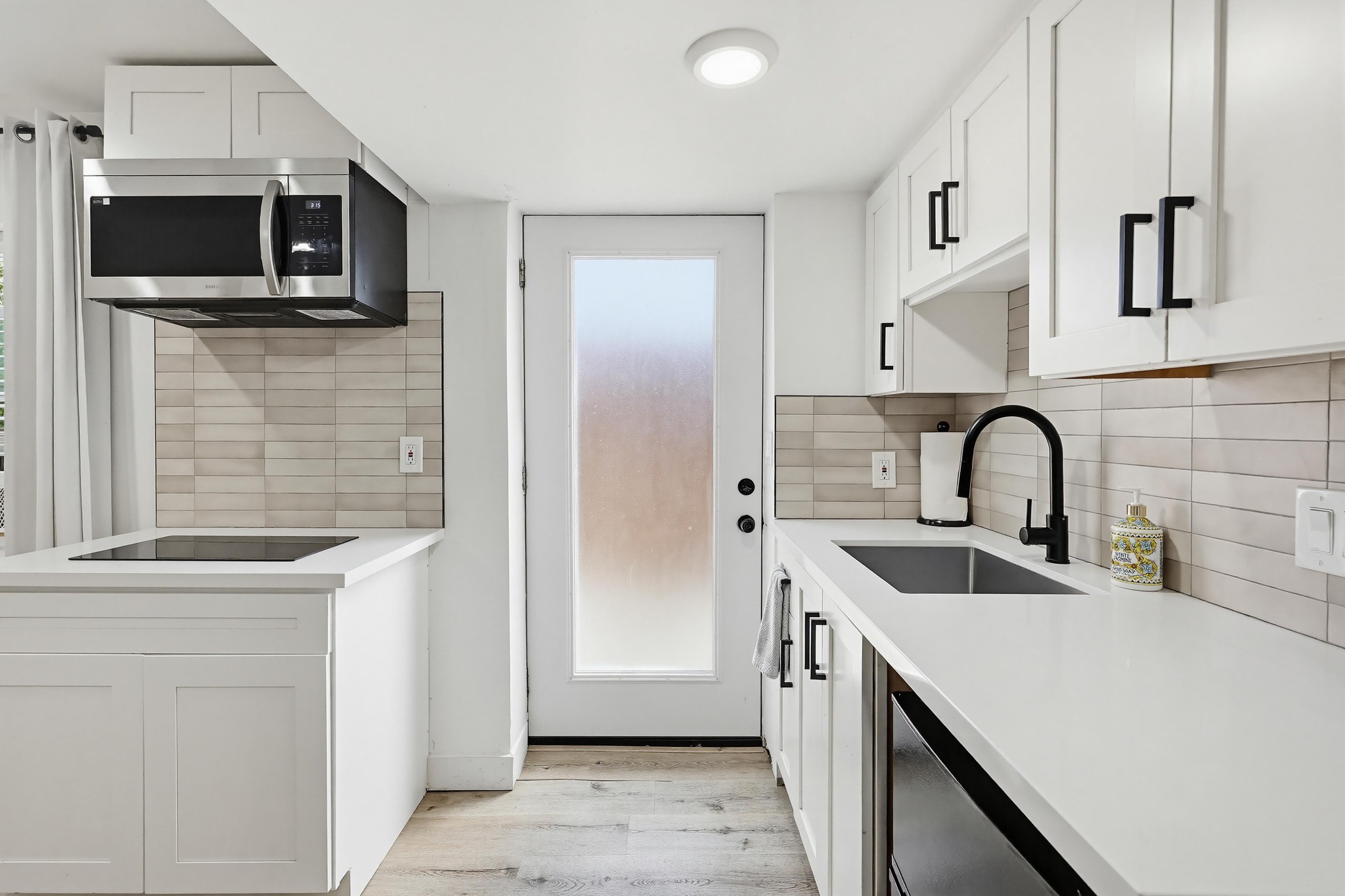 Virtual tour photo 95 of 128 for 4384 Mississippi St