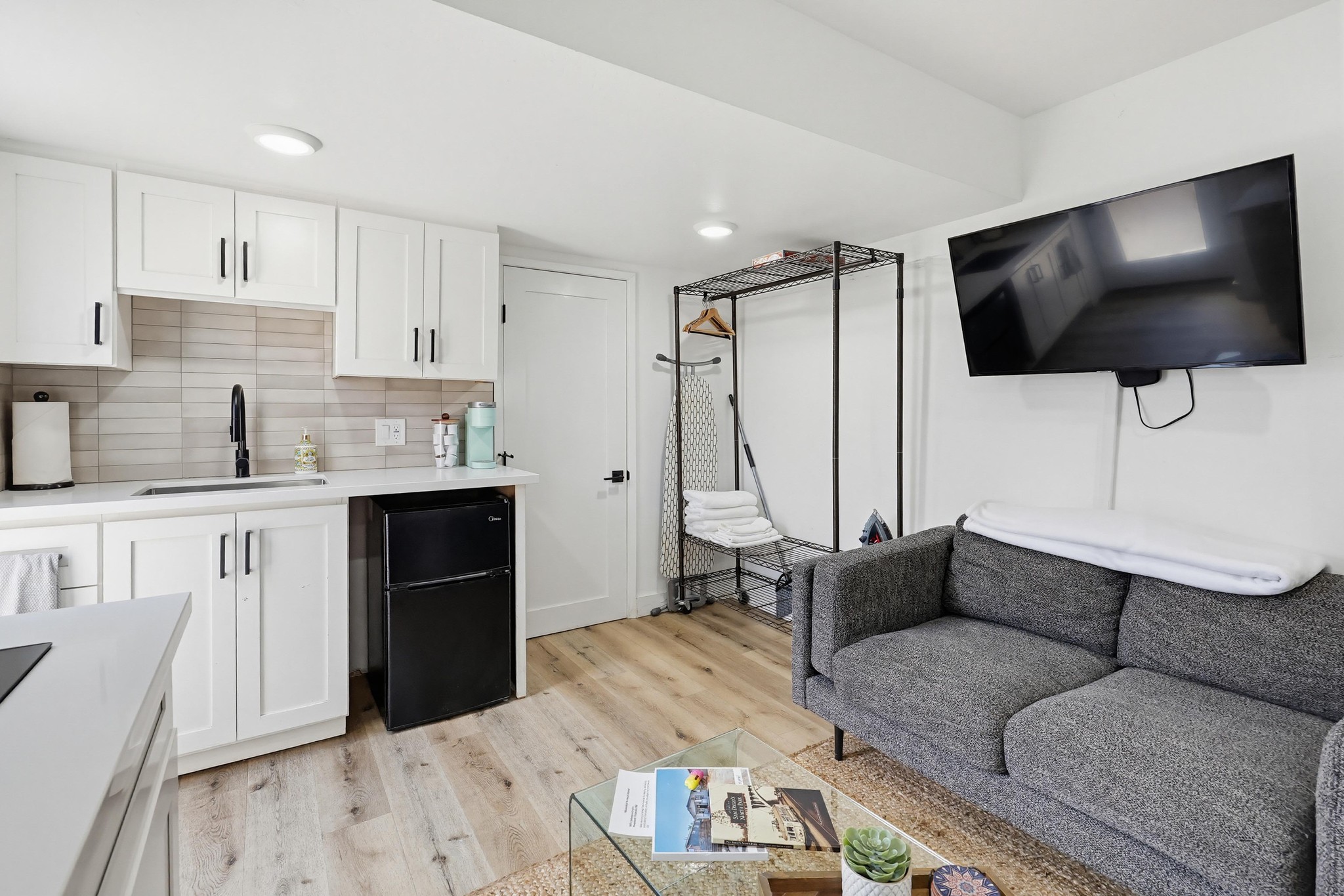 Virtual tour photo 98 of 128 for 4384 Mississippi St