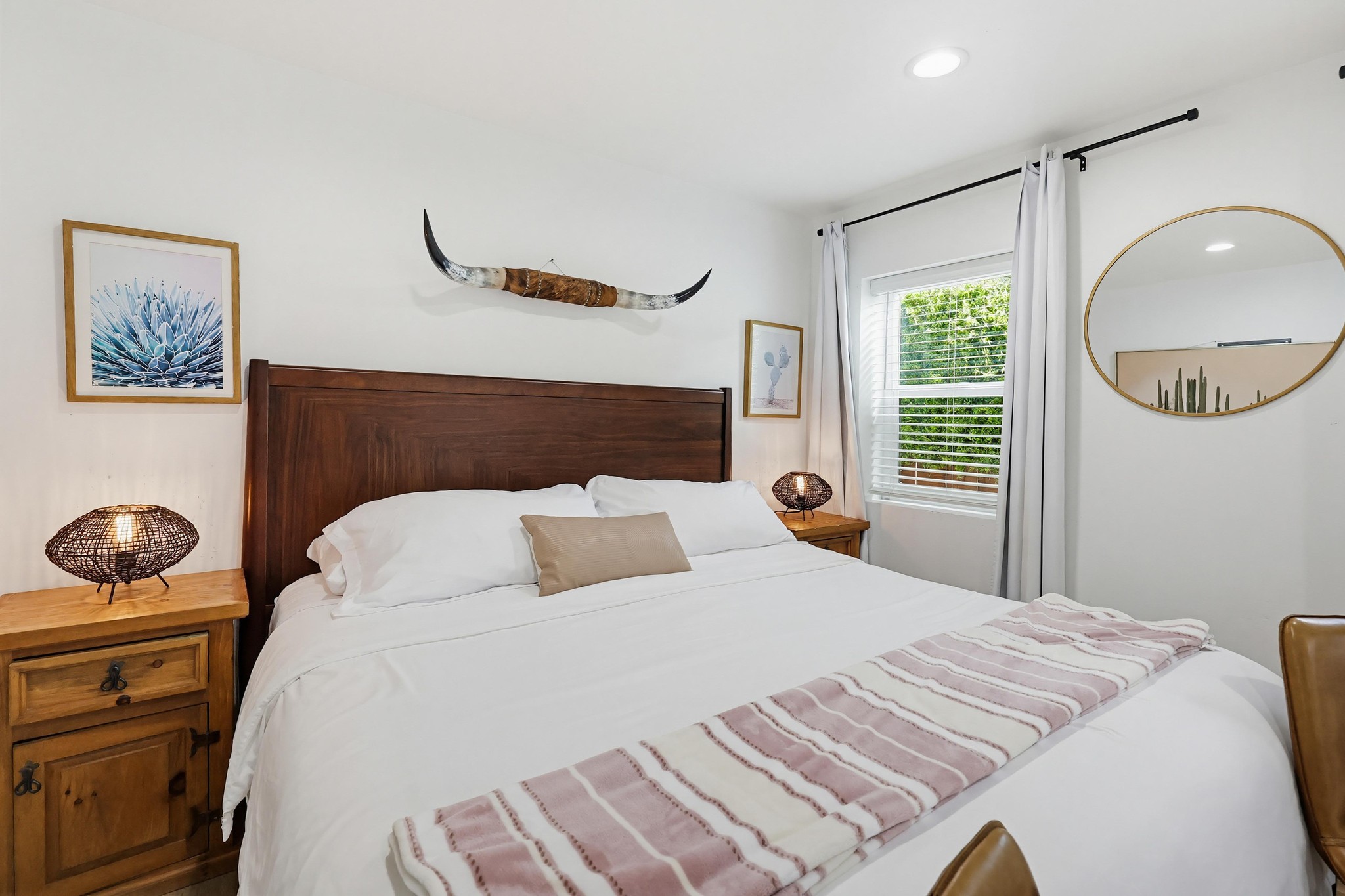 Virtual tour photo 100 of 128 for 4384 Mississippi St