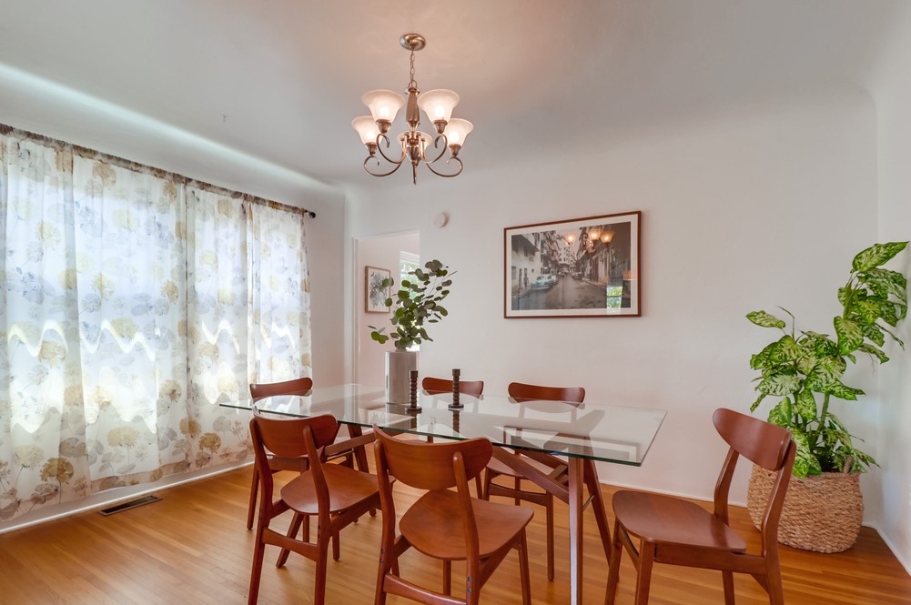 Virtual tour photo 12 of 49 for 4386 56th St