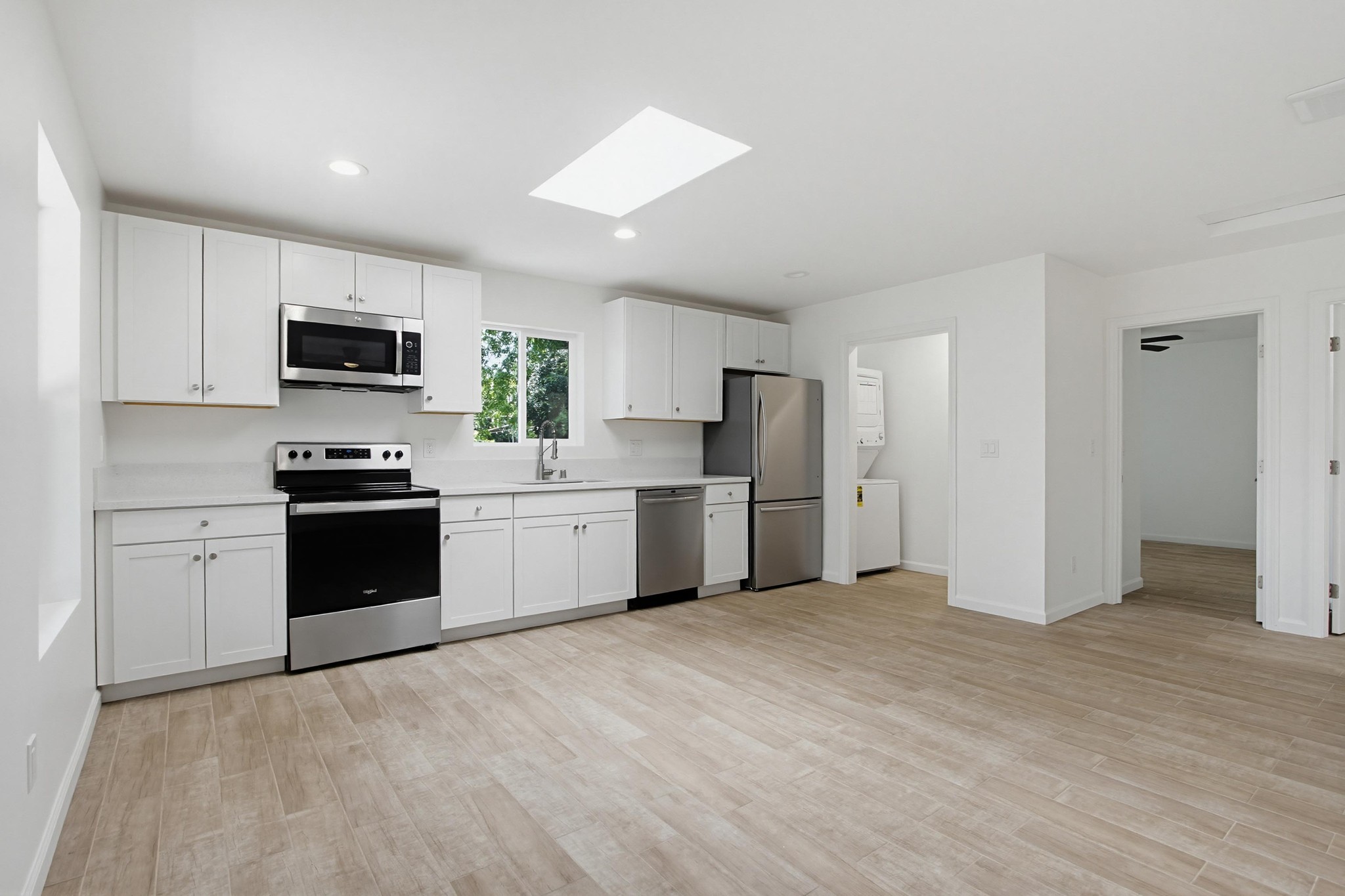 Virtual tour photo 16 of 31 for 439 E 5th Ave