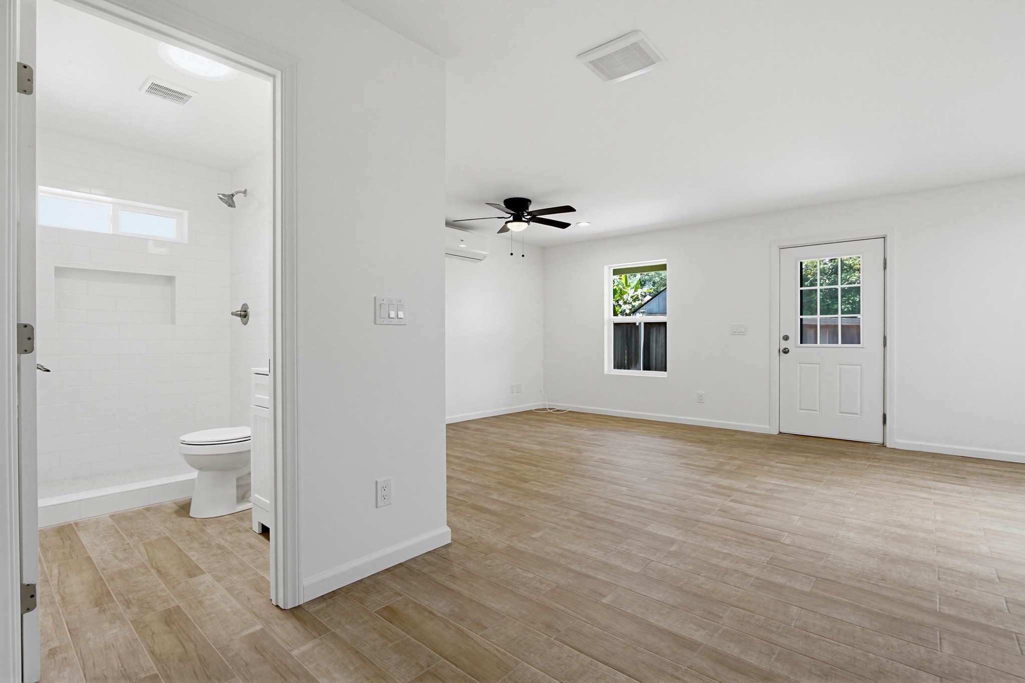 Virtual tour photo 23 of 31 for 439 E 5th Ave