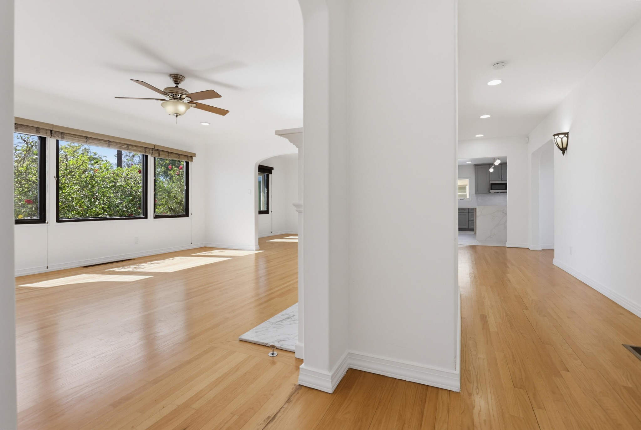 Virtual tour photo 19 of 43 for 4391 Middlesex Dr