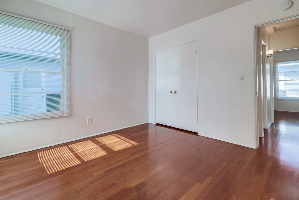 Virtual tour photo 17 of 24 for 4392 Louisiana St