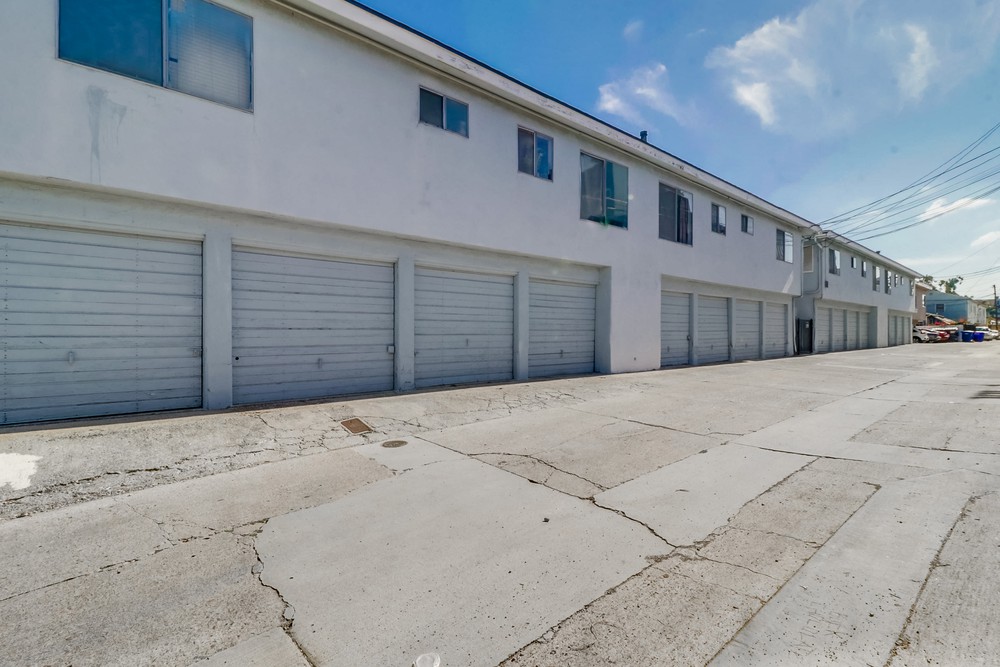 Virtual tour photo 25 of 24 for 4392 Louisiana St
