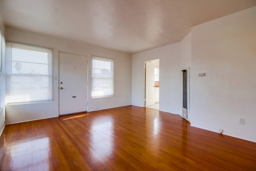 Virtual tour photo 11 of 18 for 4394 Louisiana St