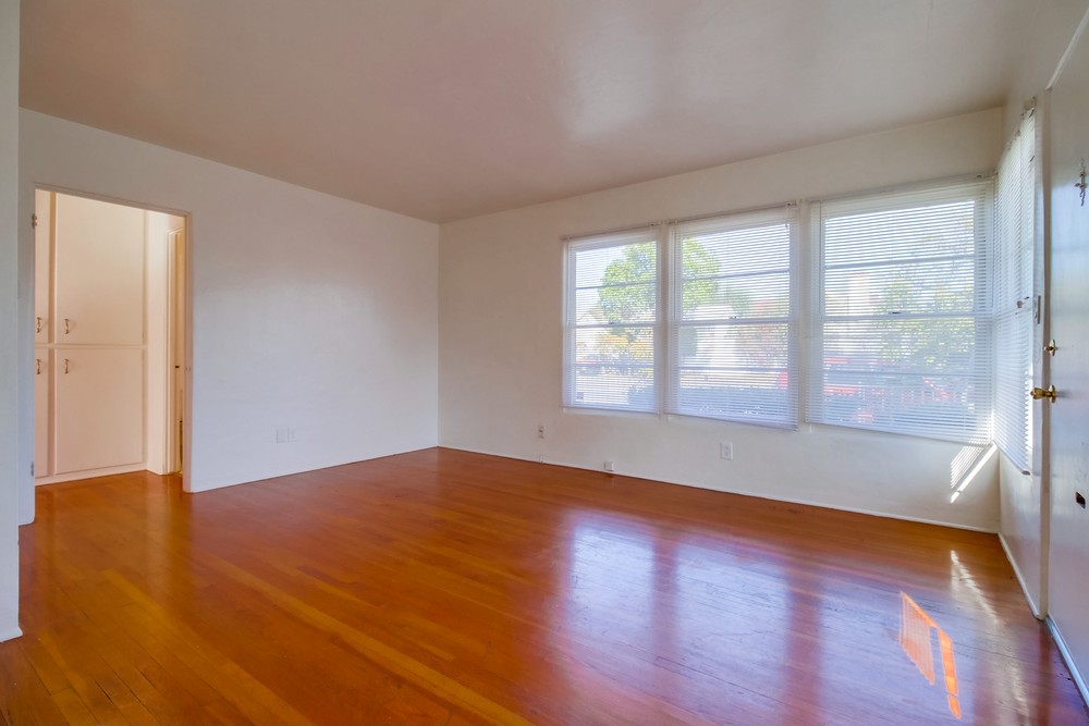 Virtual tour photo 12 of 18 for 4394 Louisiana St