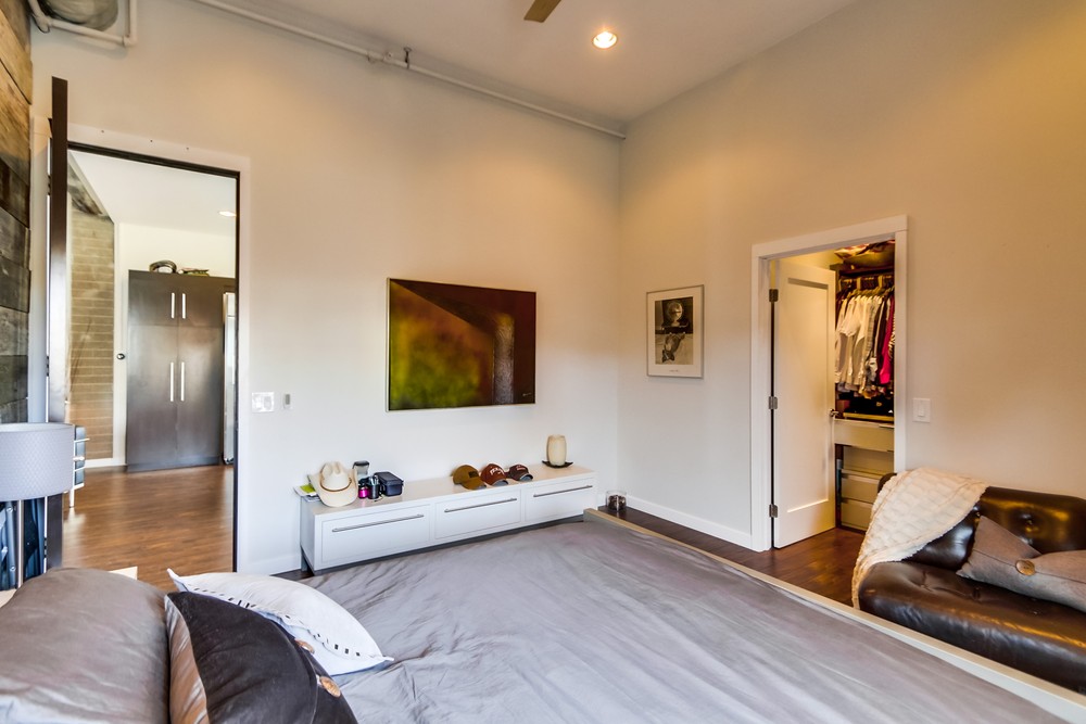 Virtual tour photo 32 of 69 for 440 19th St