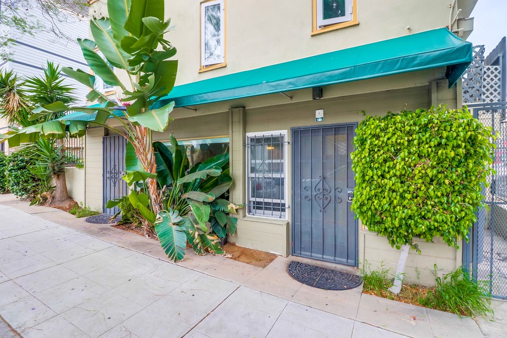 Virtual tour photo 1 of 24 for 440 Fir St