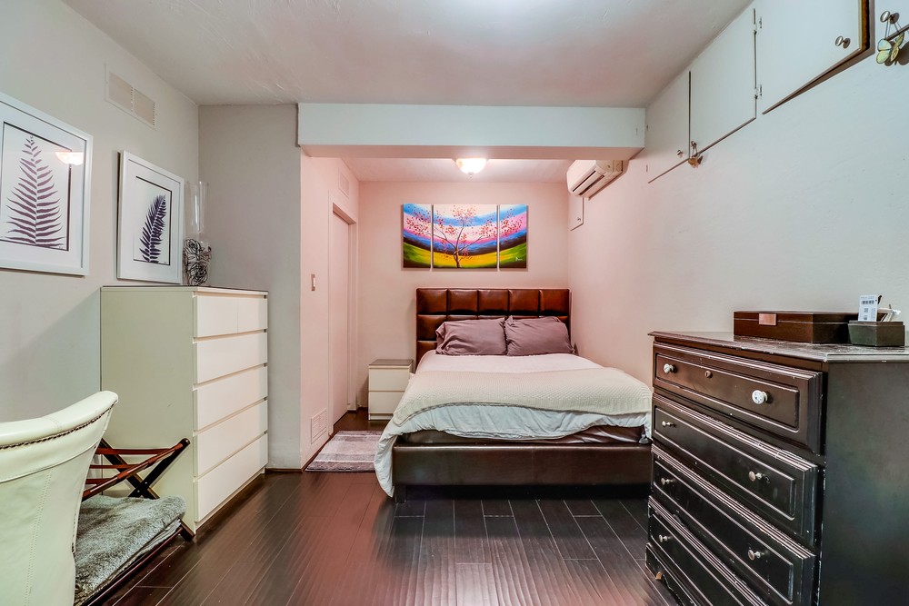 Virtual tour photo 18 of 24 for 440 Fir St