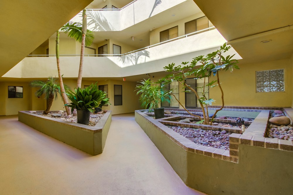 Virtual tour photo 6 of 38 for 4402 Mentone St UNIT 302