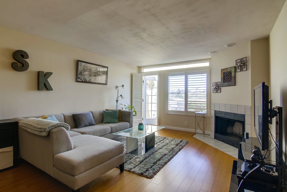 Virtual tour photo 8 of 38 for 4402 Mentone St UNIT 302
