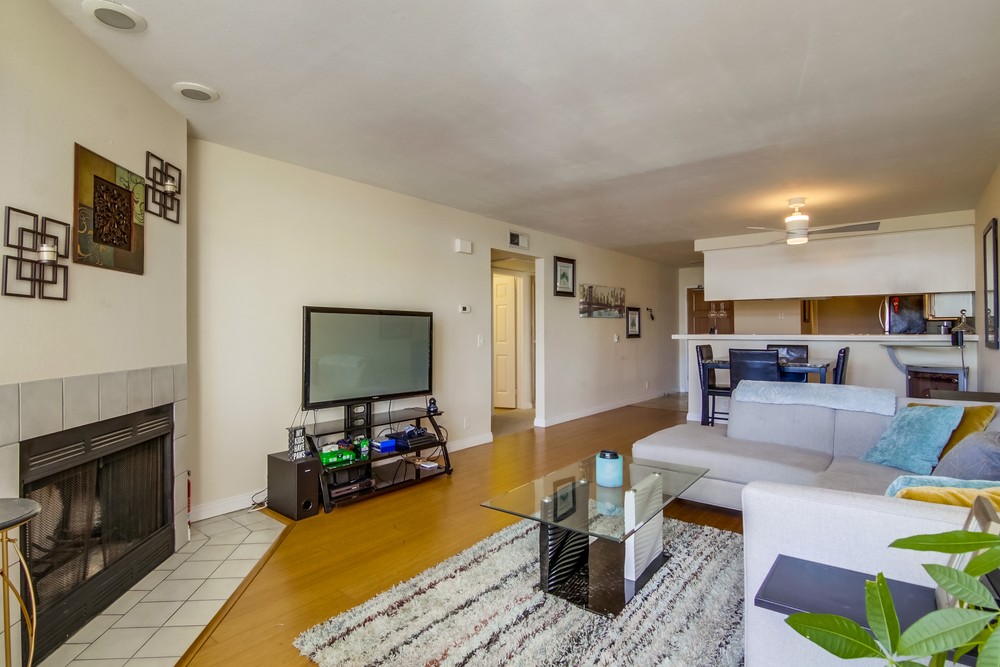 Virtual tour photo 11 of 38 for 4402 Mentone St UNIT 302