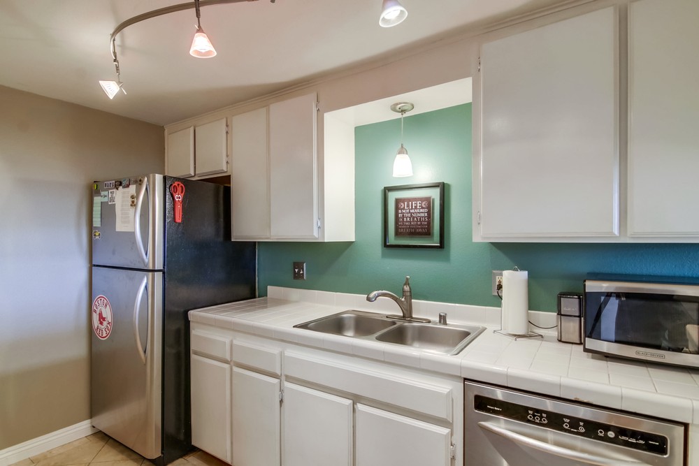 Virtual tour photo 22 of 38 for 4402 Mentone St UNIT 302