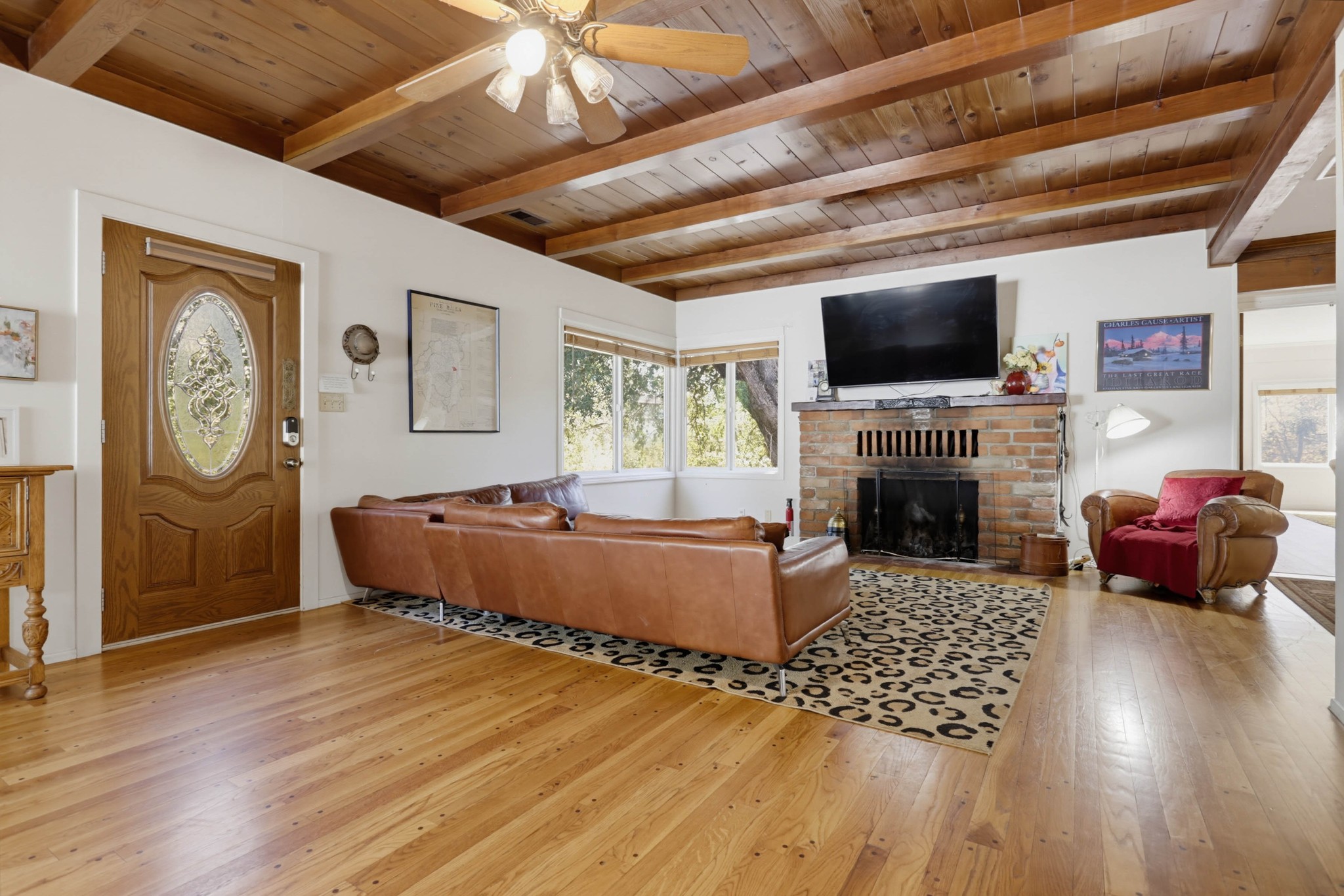 Virtual tour photo 9 of 48 for 4402 Pine Hills Rd