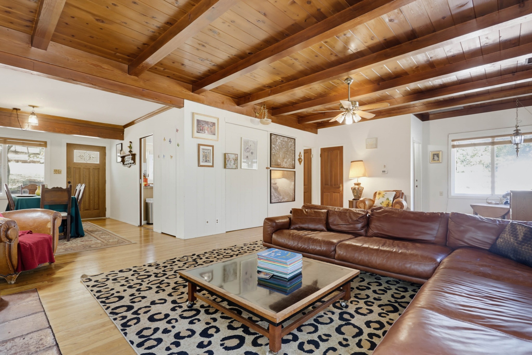 Virtual tour photo 11 of 48 for 4402 Pine Hills Rd