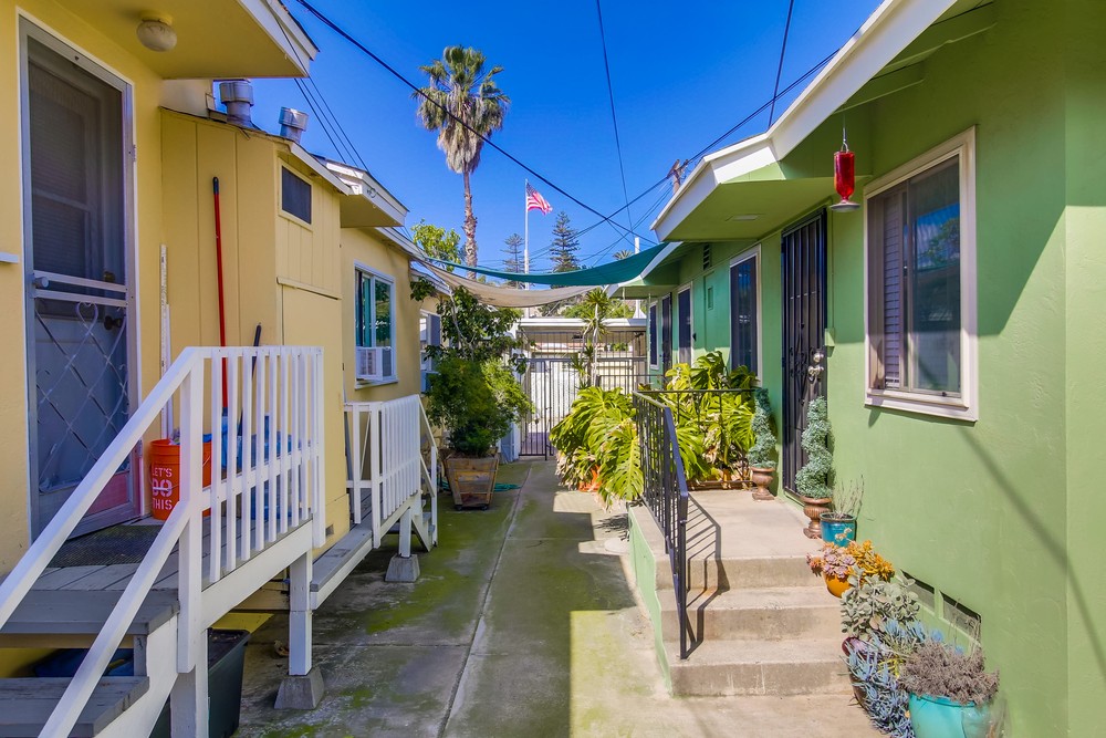 Virtual tour photo 39 of 52 for 4406 Alabama St