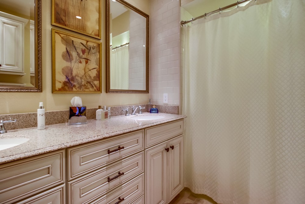 Virtual tour photo 26 of 37 for 4406 Collwood Ln