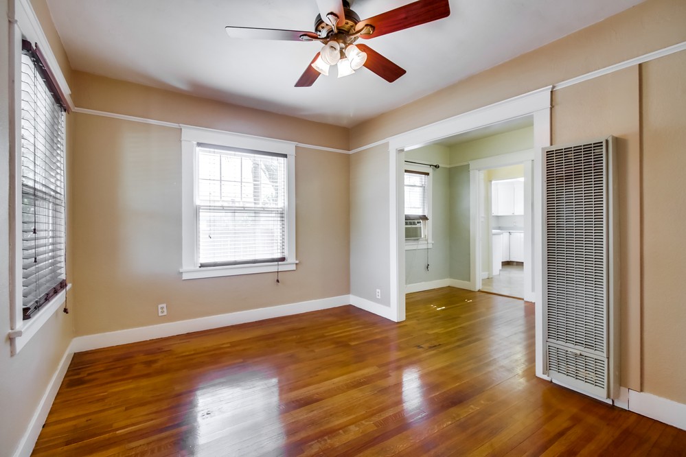 Virtual tour photo 10 of 42 for 4406 Copeland Ave