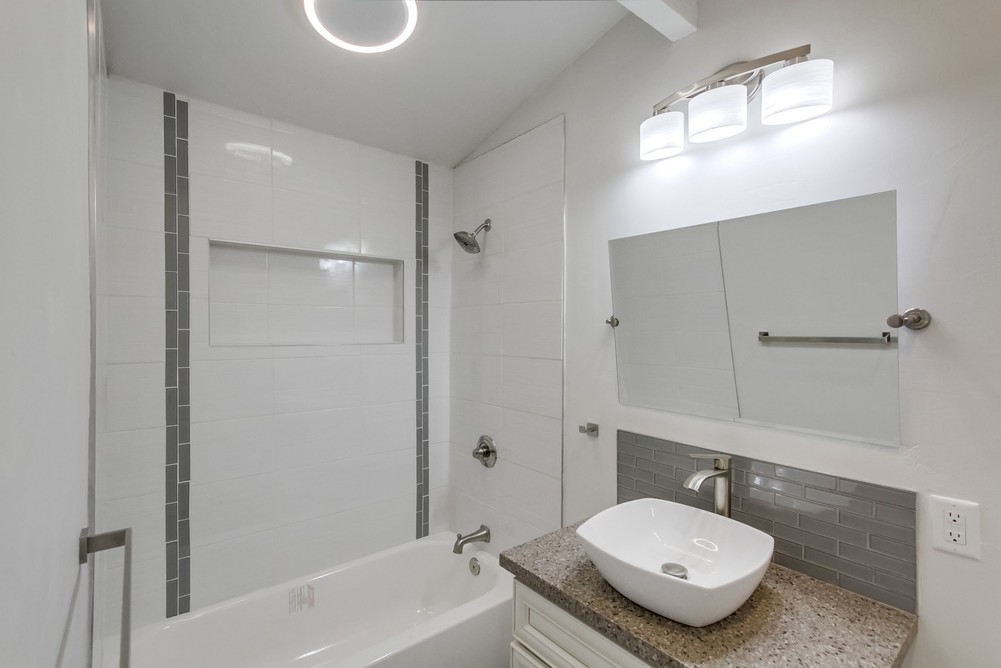 Virtual tour photo 24 of 29 for 4410 Manitou Way