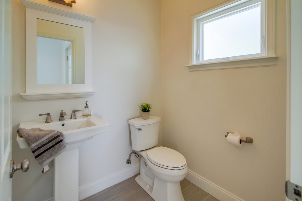 Virtual tour photo 29 of 74 for 4415 New Hampshire St